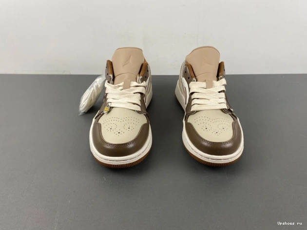 RETRO 1 JORDAN LOW HF5743-221  0808